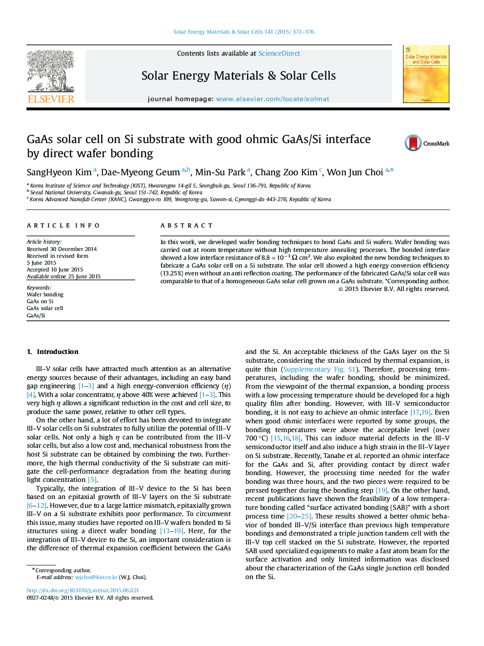 GaAs solar cell on Si substrate with good ohmic GaAs/Si interface by direct wafer bonding