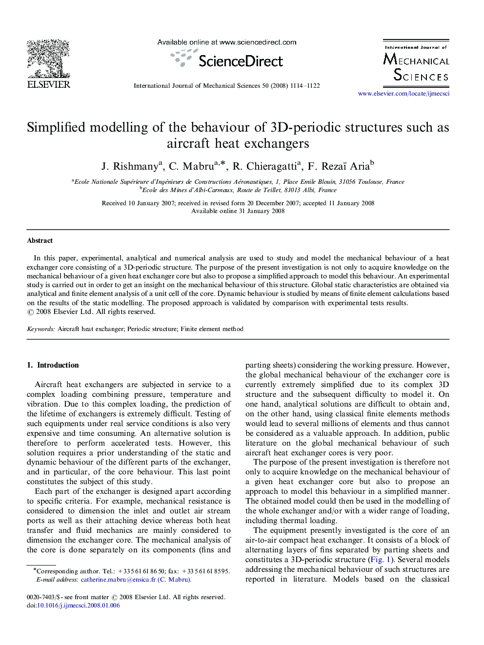 Simplified modelling of the behaviour of 3D-periodic structures such as aircraft heat exchangers