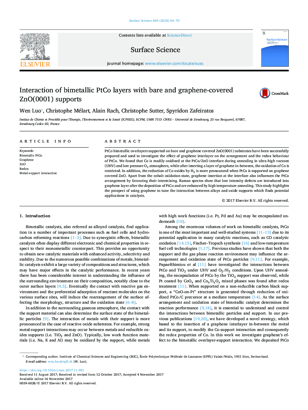 Interaction of bimetallic PtCo layers with bare and graphene-covered ZnO(0001) supports