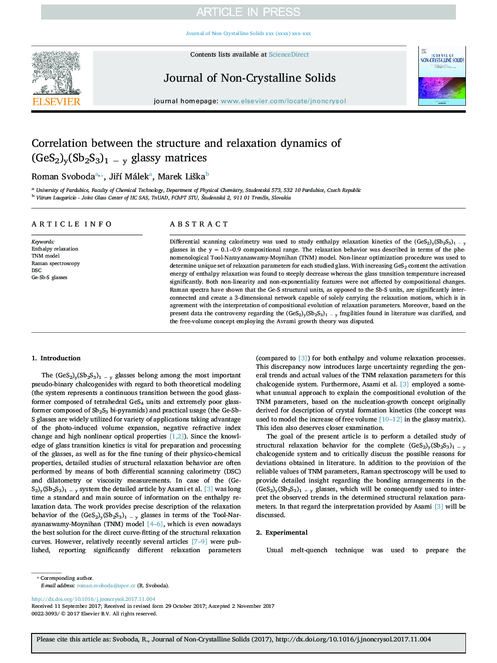 Correlation between the structure and relaxation dynamics of (GeS2)y(Sb2S3)1Â âÂ y glassy matrices