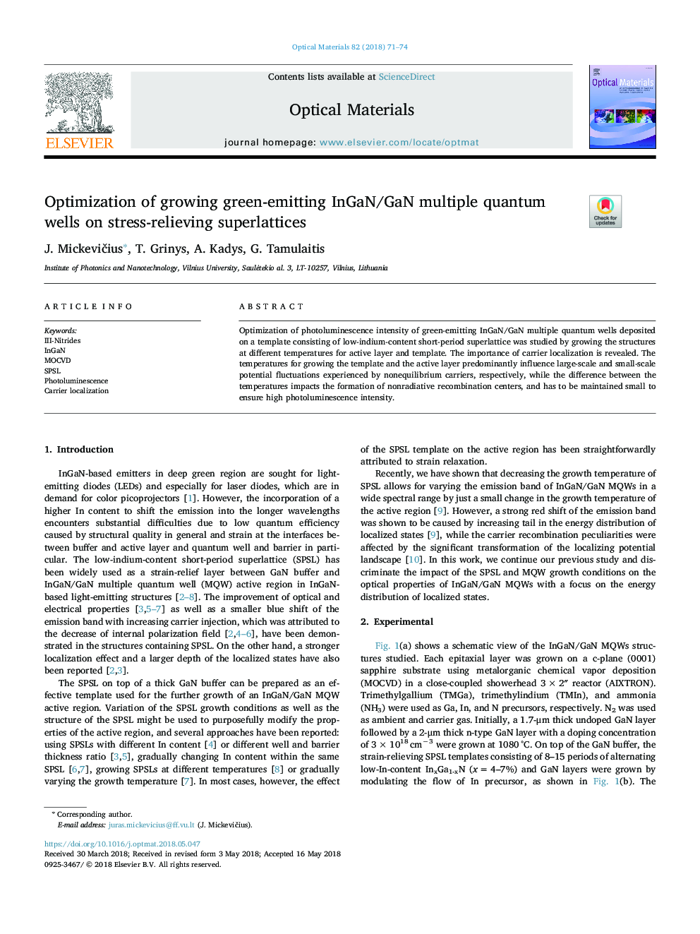 Optimization of growing green-emitting InGaN/GaN multiple quantum wells on stress-relieving superlattices