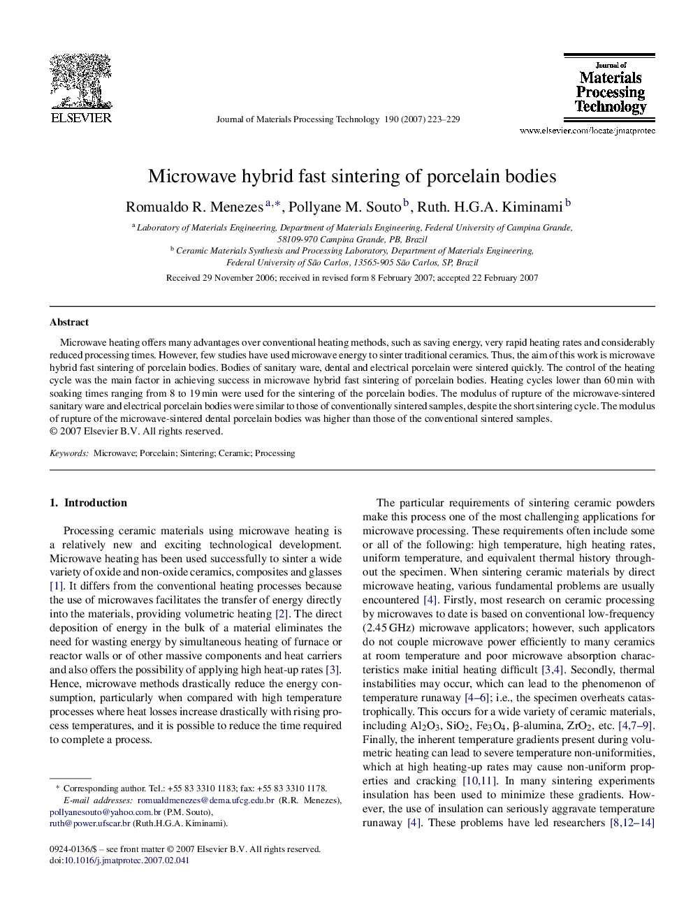 Microwave hybrid fast sintering of porcelain bodies