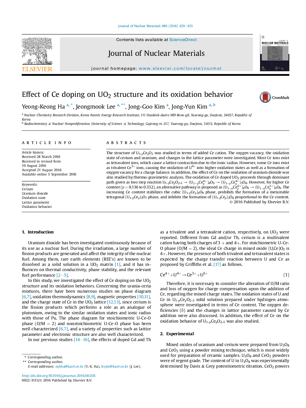 Effect of Ce doping on UO2 structure and its oxidation behavior