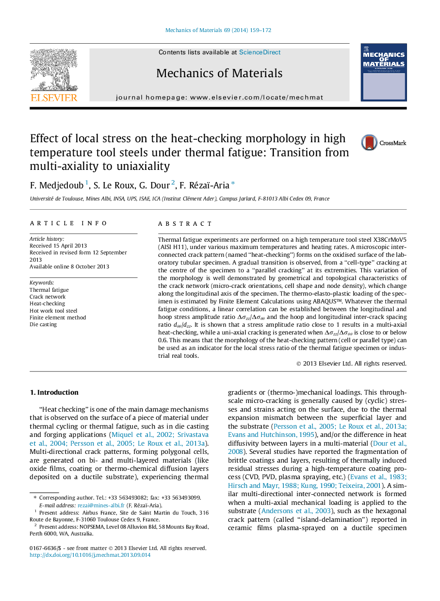 Effect of local stress on the heat-checking morphology in high temperature tool steels under thermal fatigue: Transition from multi-axiality to uniaxiality