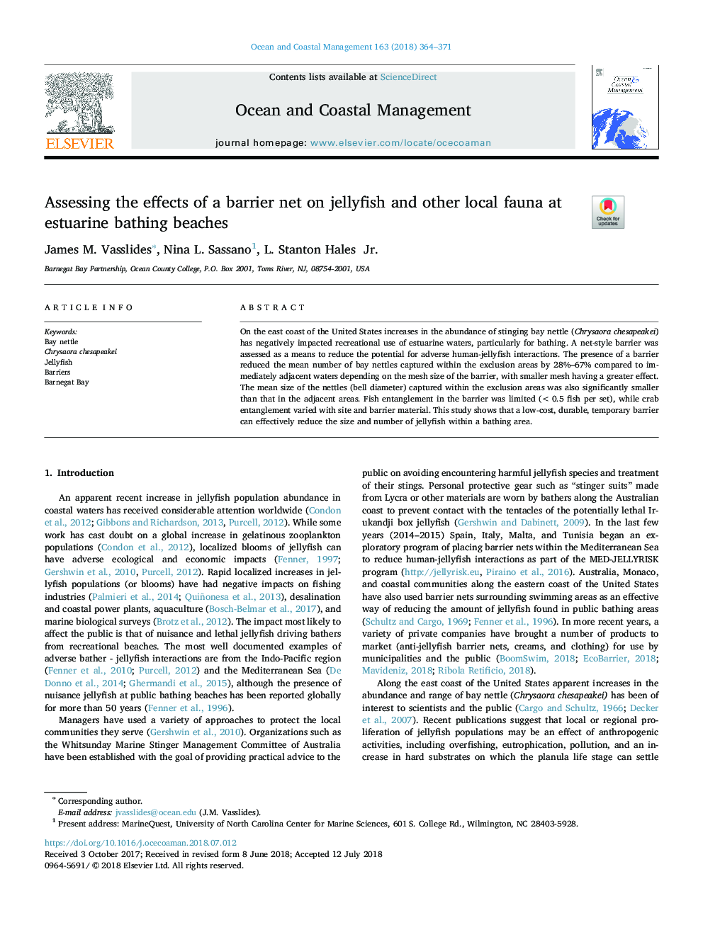 Assessing the effects of a barrier net on jellyfish and other local fauna at estuarine bathing beaches