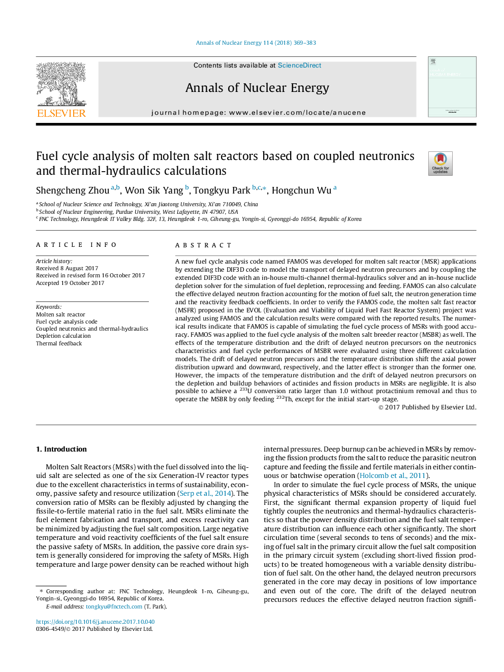 Fuel cycle analysis of molten salt reactors based on coupled neutronics and thermal-hydraulics calculations