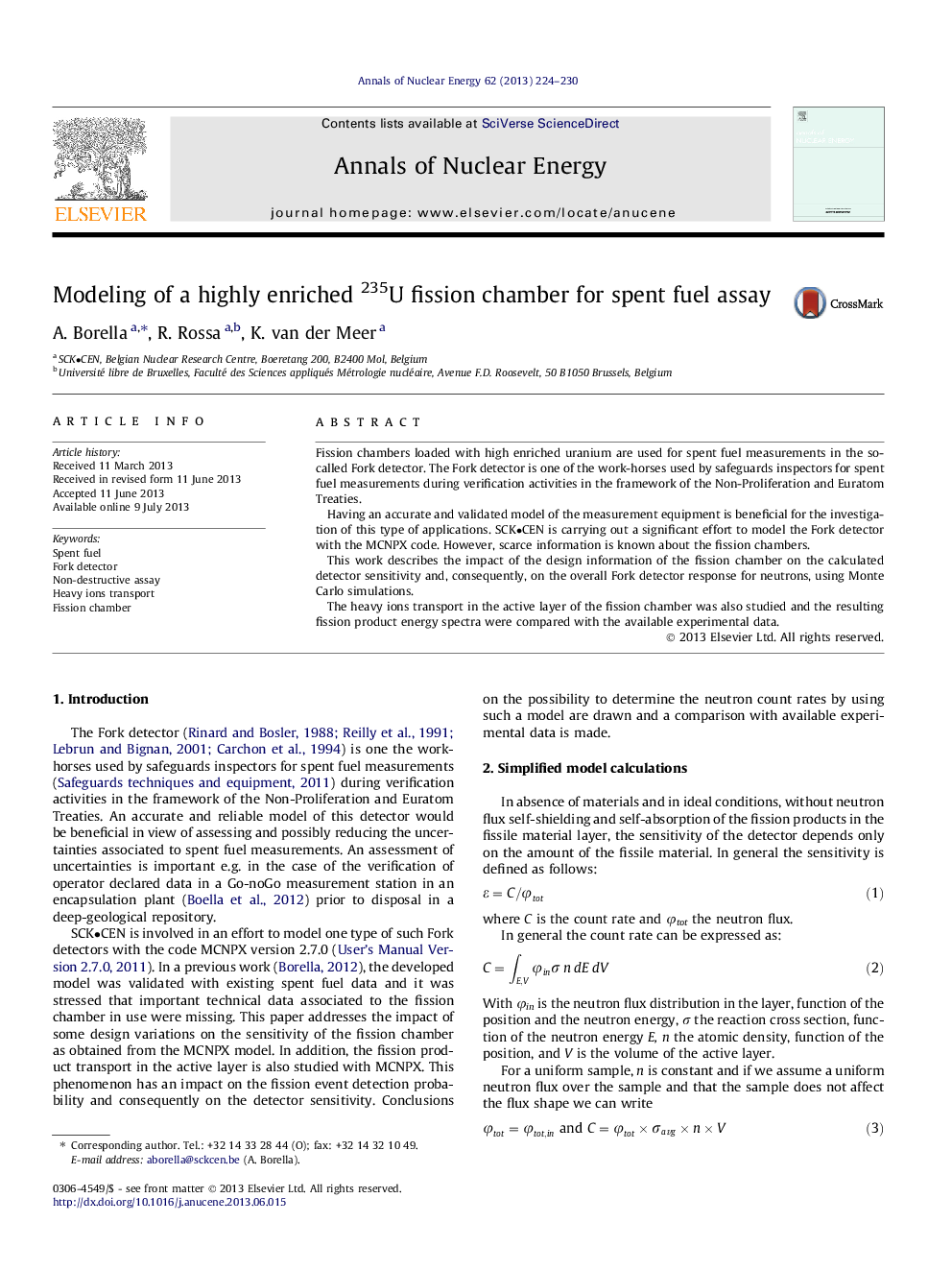 Modeling of a highly enriched 235U fission chamber for spent fuel assay