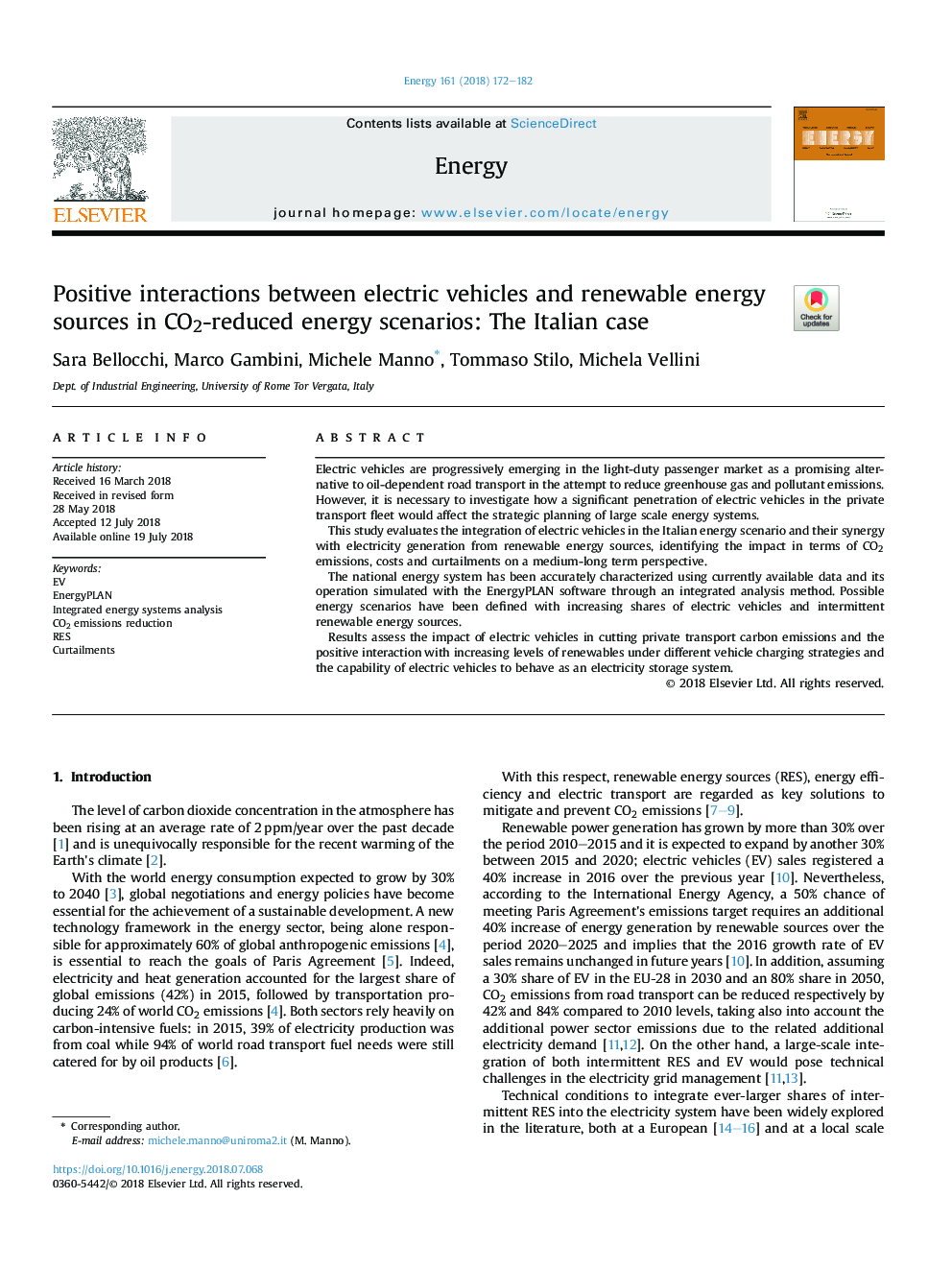 Positive interactions between electric vehicles and renewable energy sources in CO2-reduced energy scenarios: The Italian case