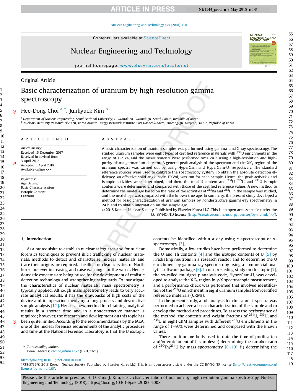 Basic characterization of uranium by high-resolution gamma spectroscopy