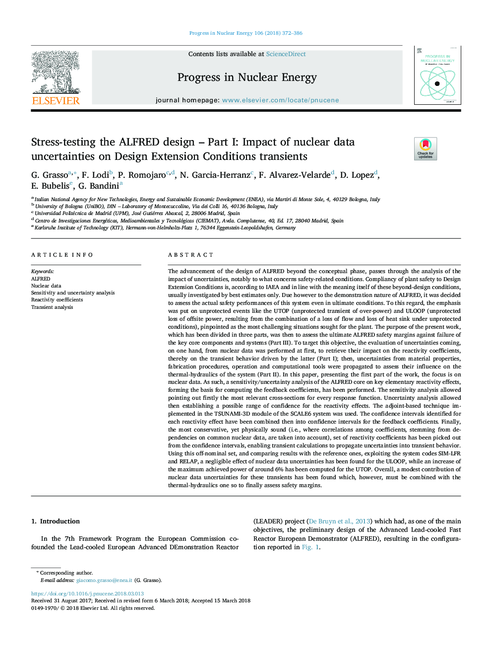 Stress-testing the ALFRED design - Part I: Impact of nuclear data uncertainties on Design Extension Conditions transients