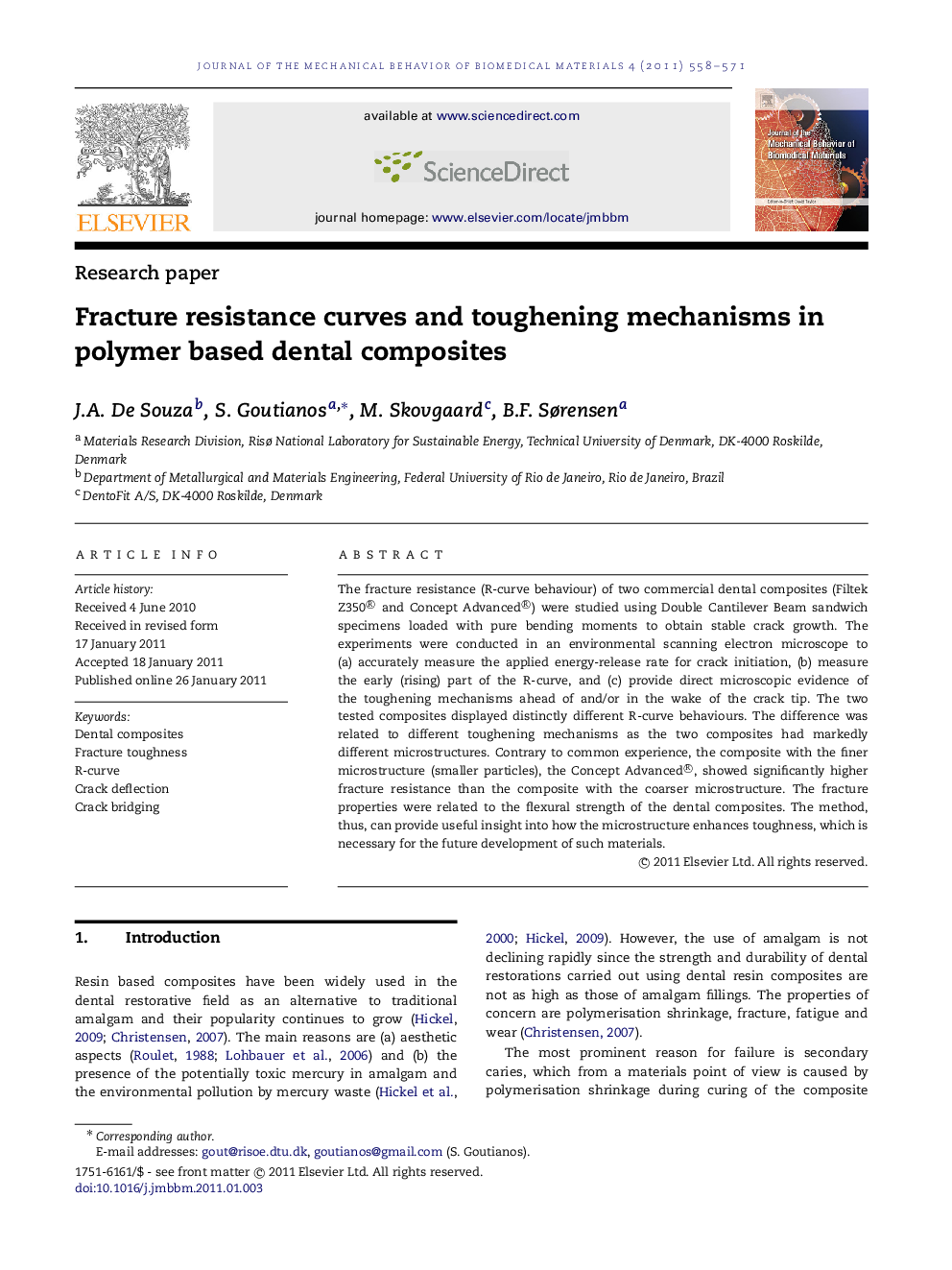 Fracture resistance curves and toughening mechanisms in polymer based dental composites