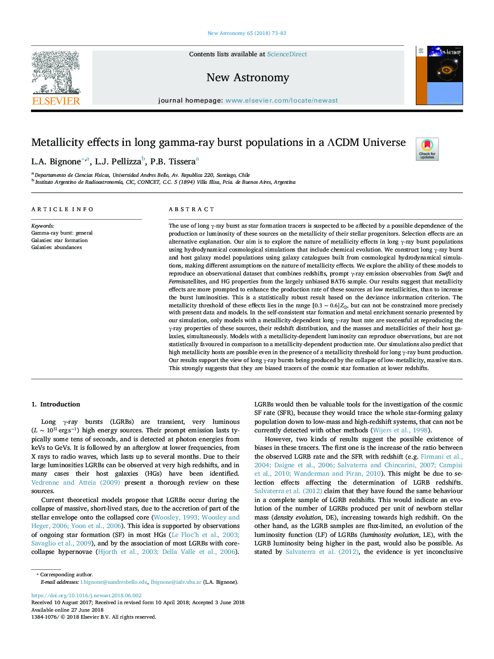 Metallicity effects in long gamma-ray burst populations in a ÎCDM Universe