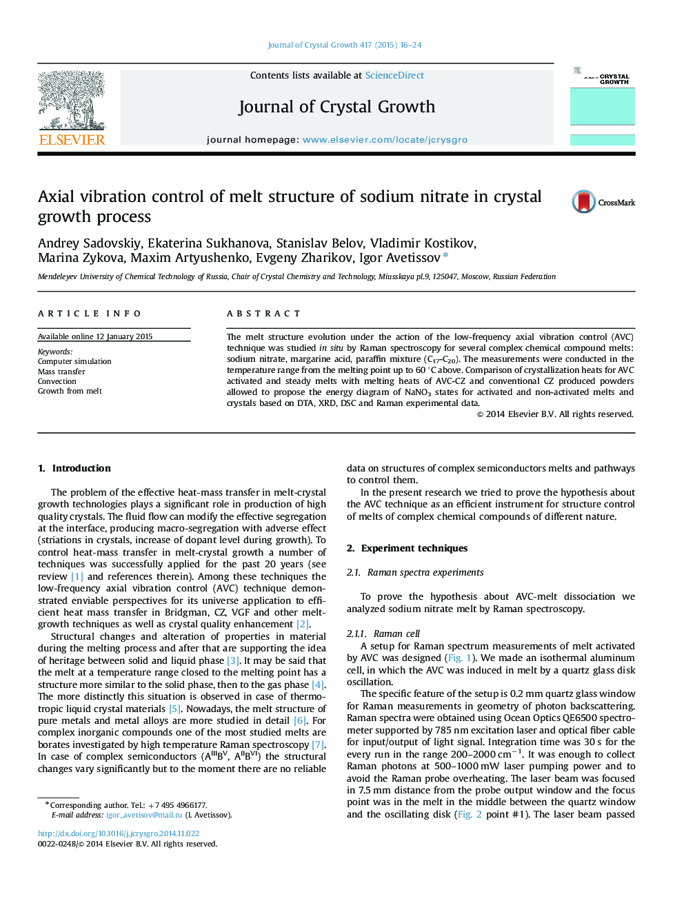 Axial vibration control of melt structure of sodium nitrate in crystal growth process