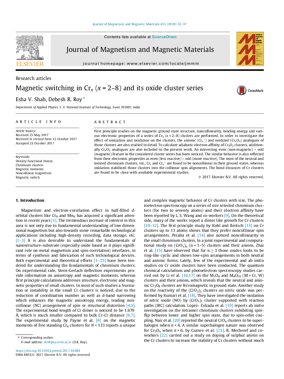 Magnetic switching in Crx (xâ¯=â¯2-8) and its oxide cluster series