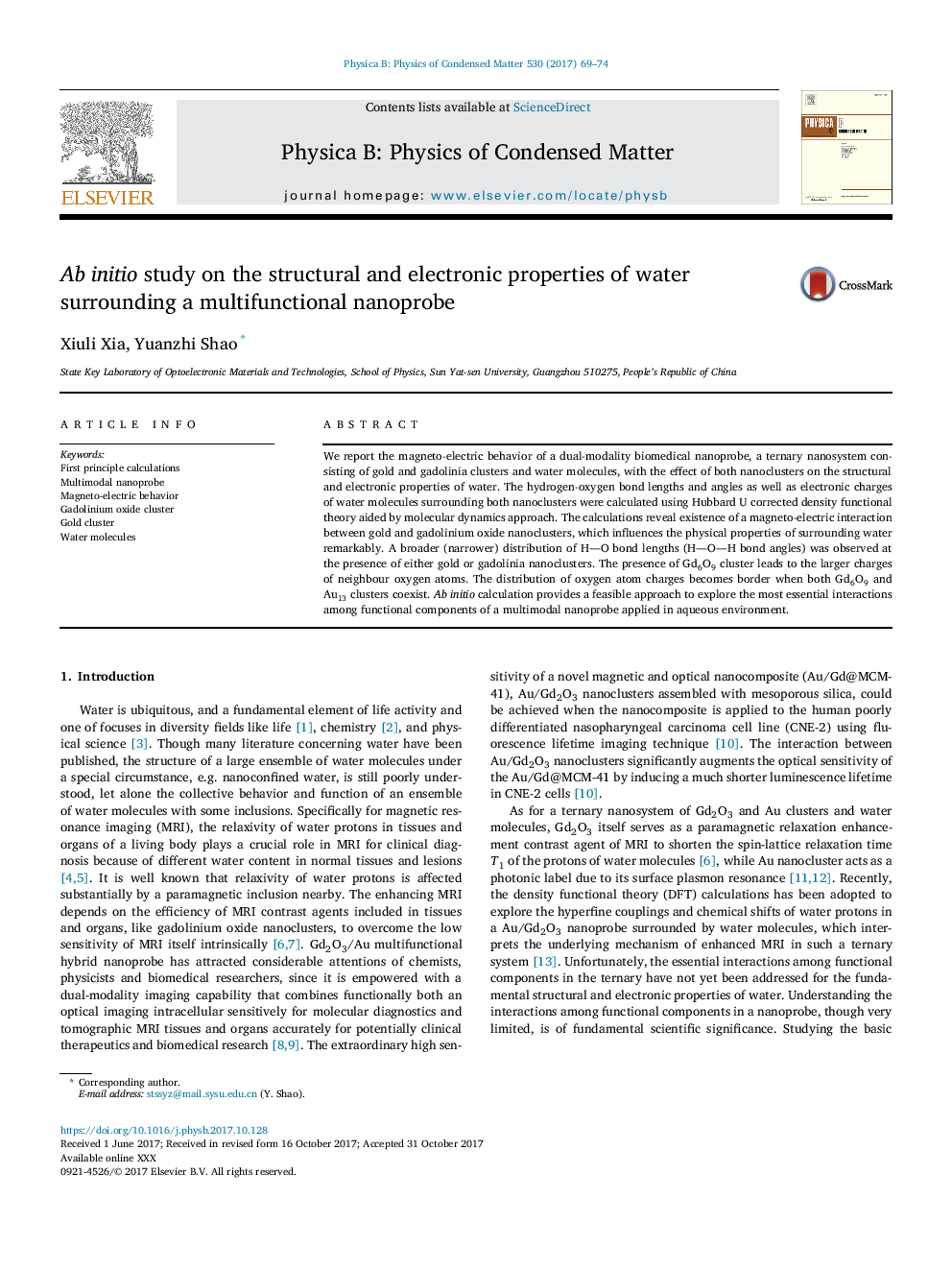 Ab initio study on the structural and electronic properties of water surrounding a multifunctional nanoprobe