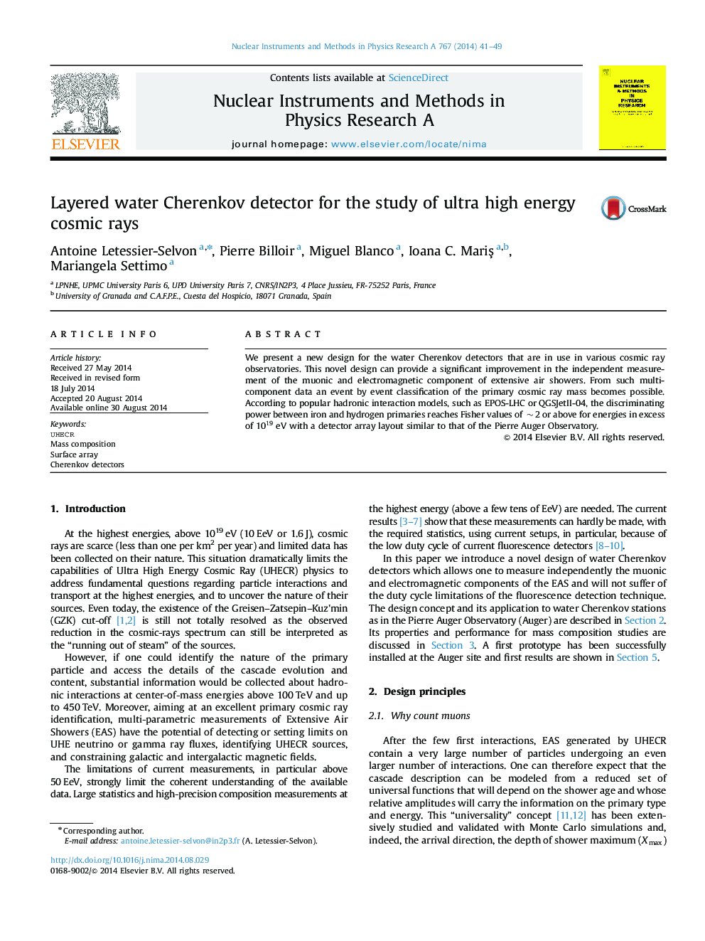 Layered water Cherenkov detector for the study of ultra high energy cosmic rays