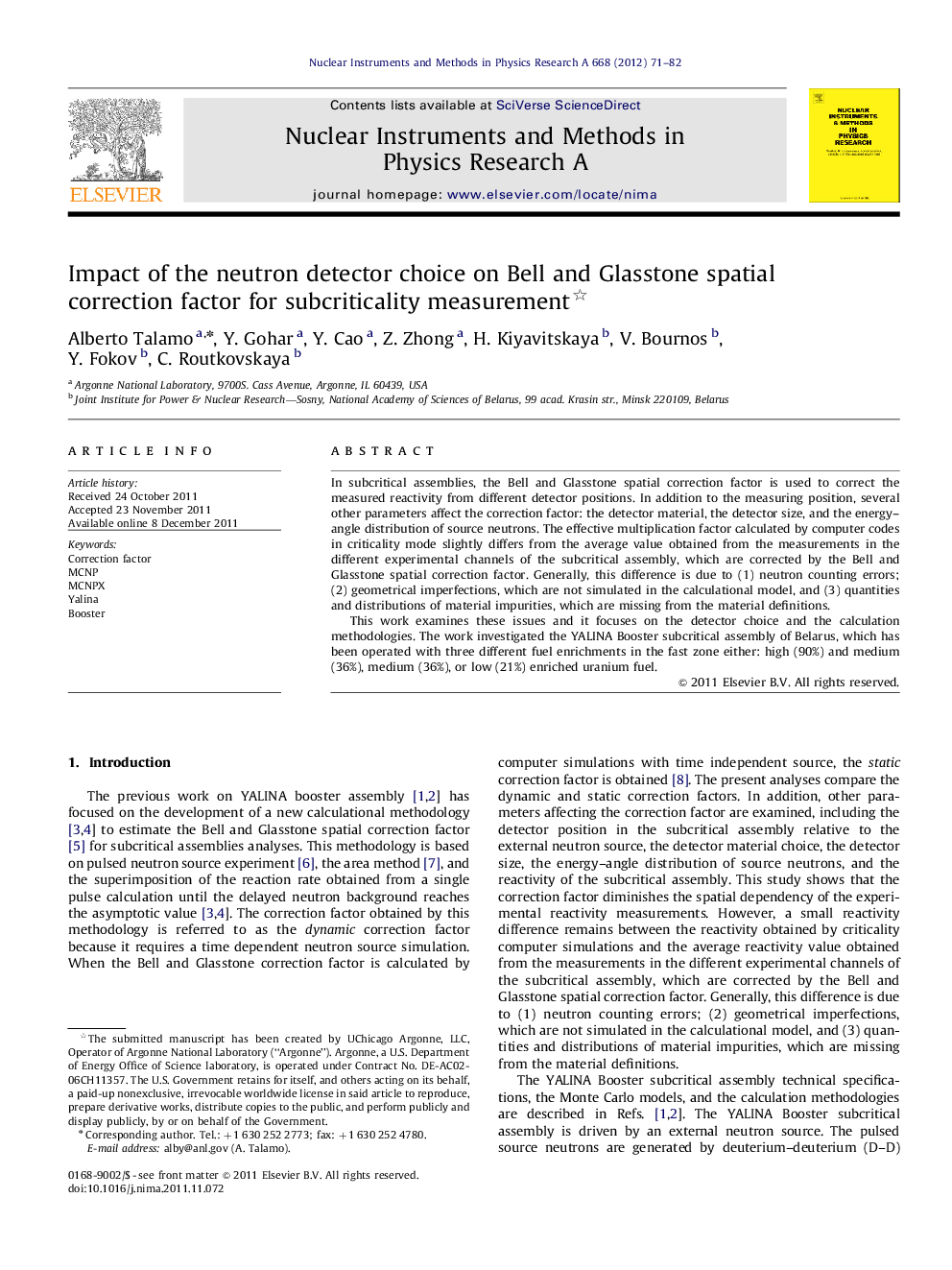 Impact of the neutron detector choice on Bell and Glasstone spatial correction factor for subcriticality measurement