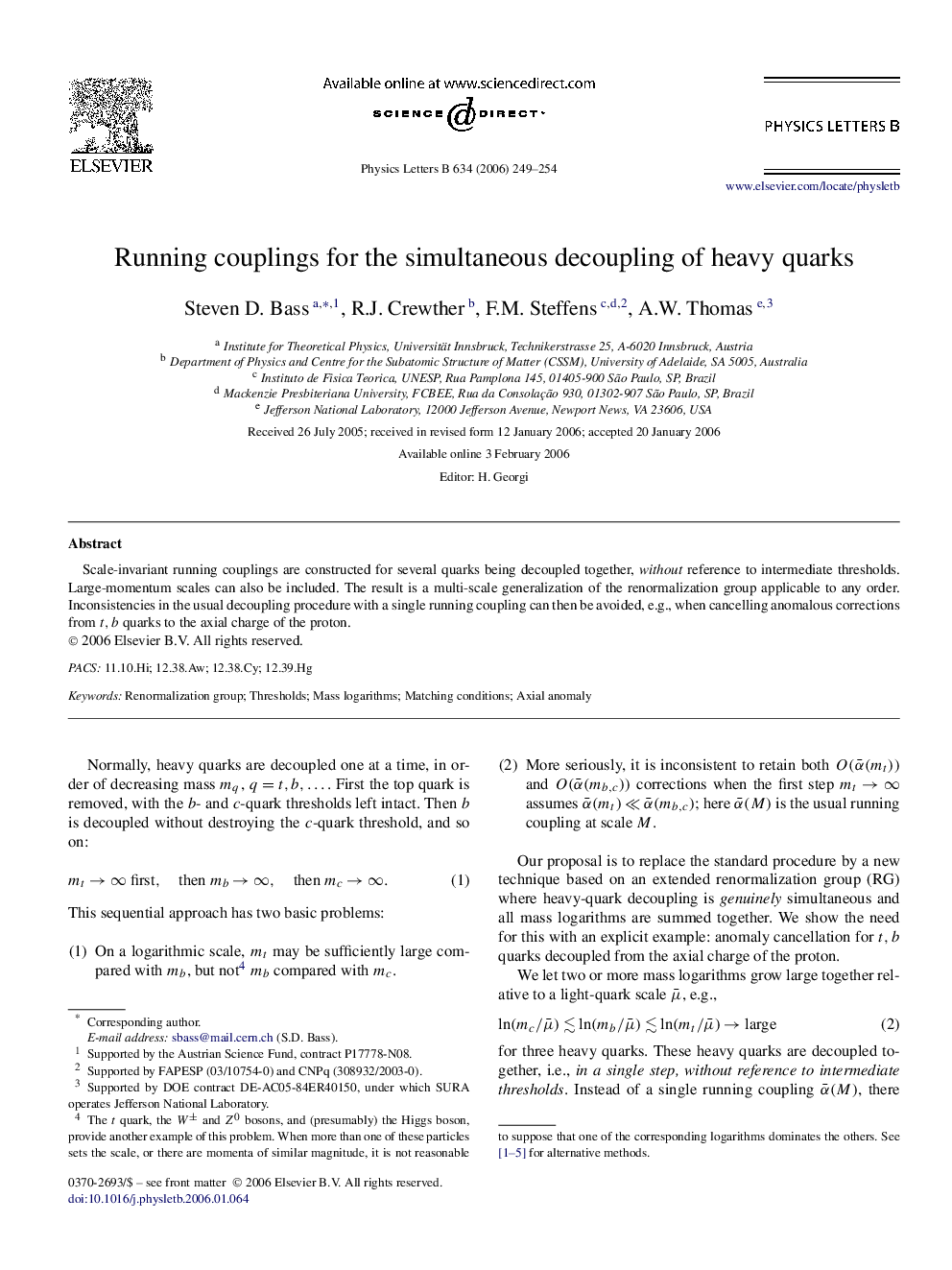 Running couplings for the simultaneous decoupling of heavy quarks