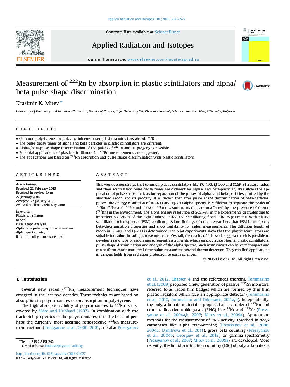 Measurement of 222Rn by absorption in plastic scintillators and alpha/beta pulse shape discrimination