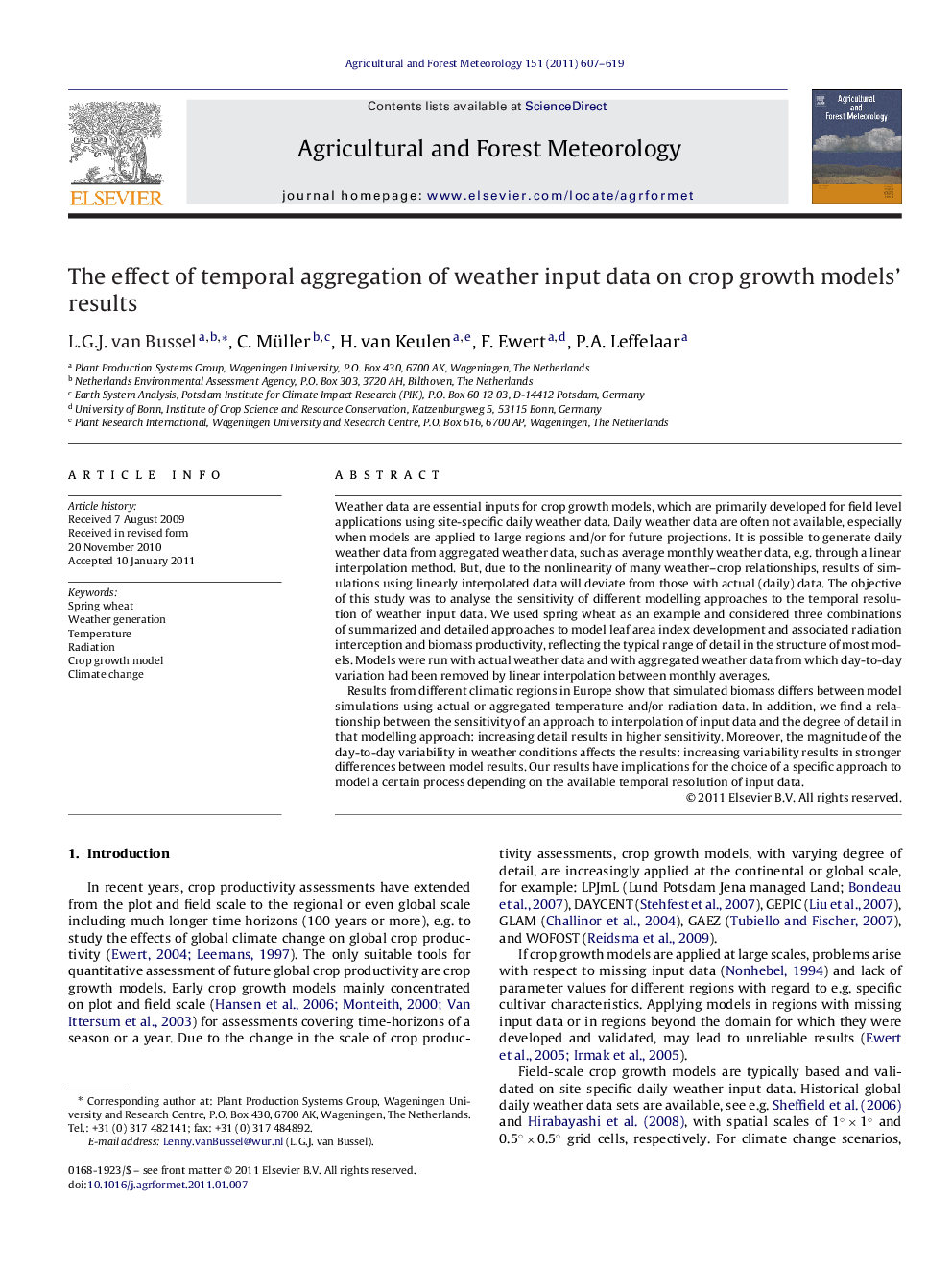 The effect of temporal aggregation of weather input data on crop growth models’ results