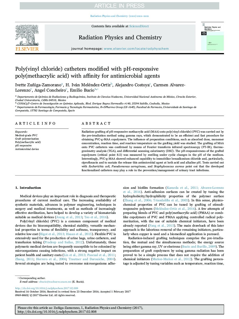 Poly(vinyl chloride) catheters modified with pH-responsive poly(methacrylic acid) with affinity for antimicrobial agents