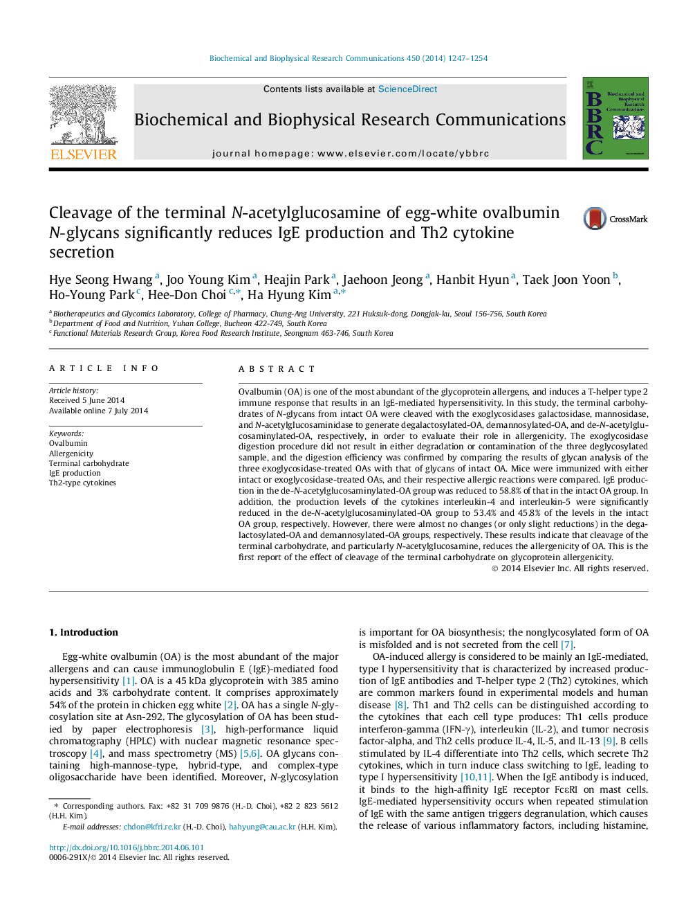 Cleavage of the terminal N-acetylglucosamine of egg-white ovalbumin N-glycans significantly reduces IgE production and Th2 cytokine secretion