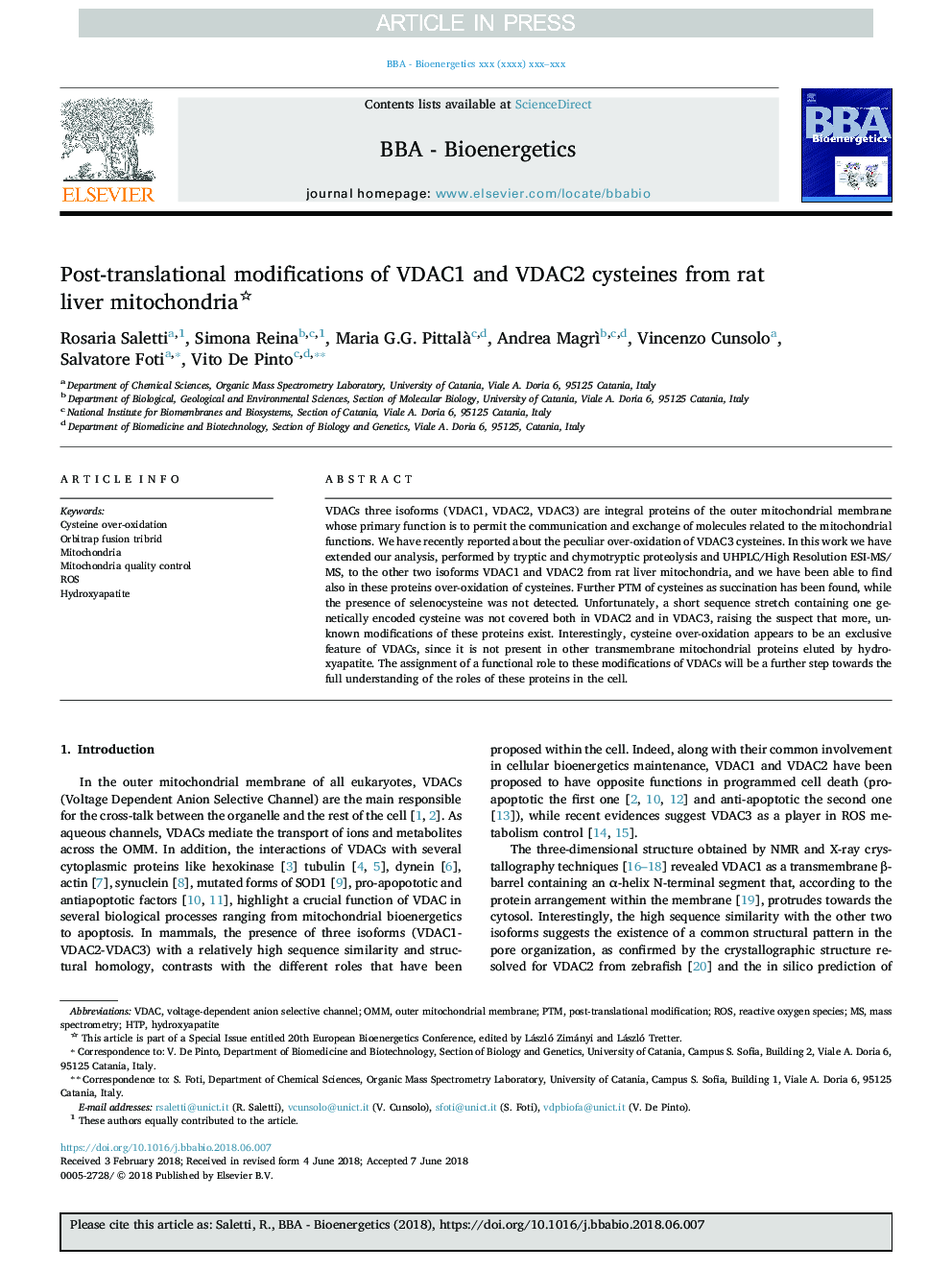 Post-translational modifications of VDAC1 and VDAC2 cysteines from rat liver mitochondria