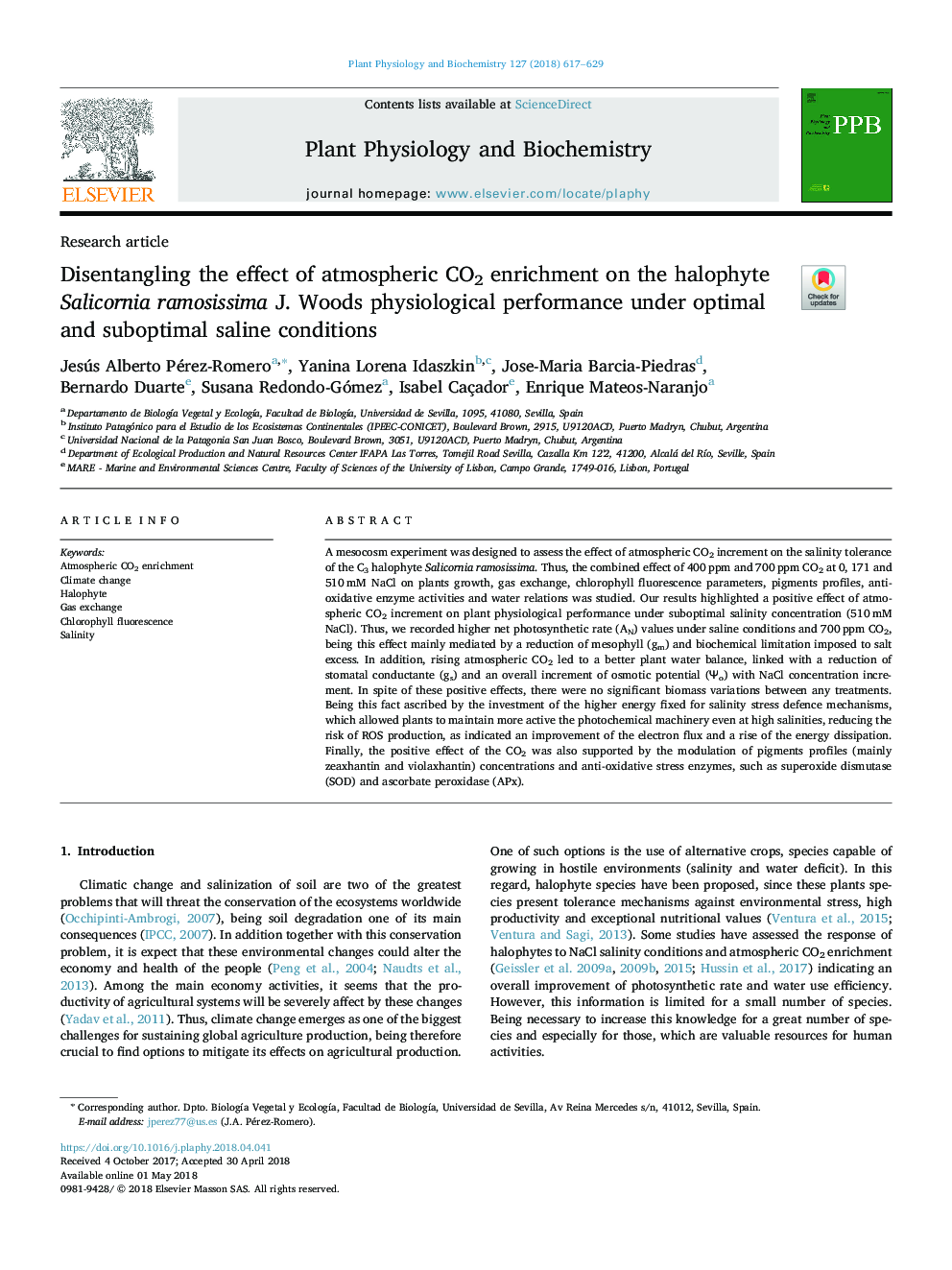 Disentangling the effect of atmospheric CO2 enrichment on the halophyte Salicornia ramosissima J. Woods physiological performance under optimal and suboptimal saline conditions