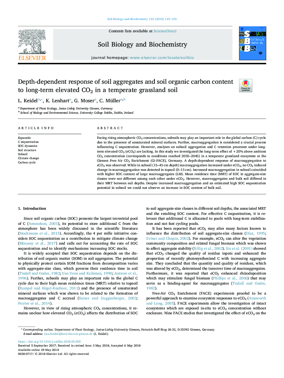 Depth-dependent response of soil aggregates and soil organic carbon content to long-term elevated CO2 in a temperate grassland soil