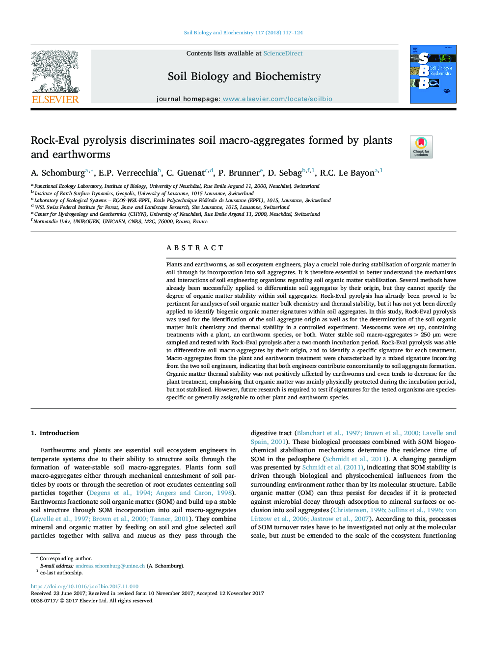 Rock-Eval pyrolysis discriminates soil macro-aggregates formed by plants and earthworms