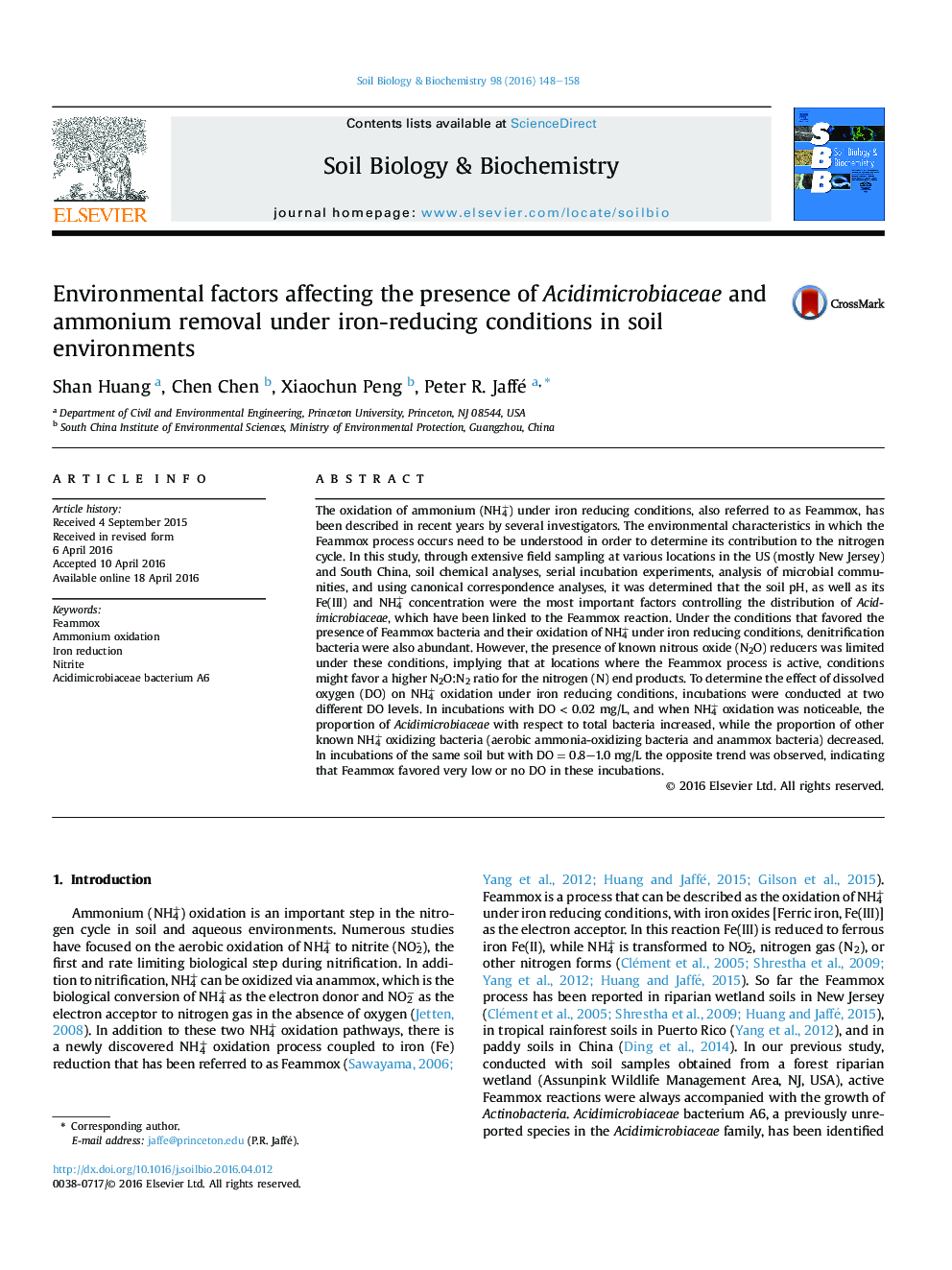 Environmental factors affecting the presence of Acidimicrobiaceae and ammonium removal under iron-reducing conditions in soil environments