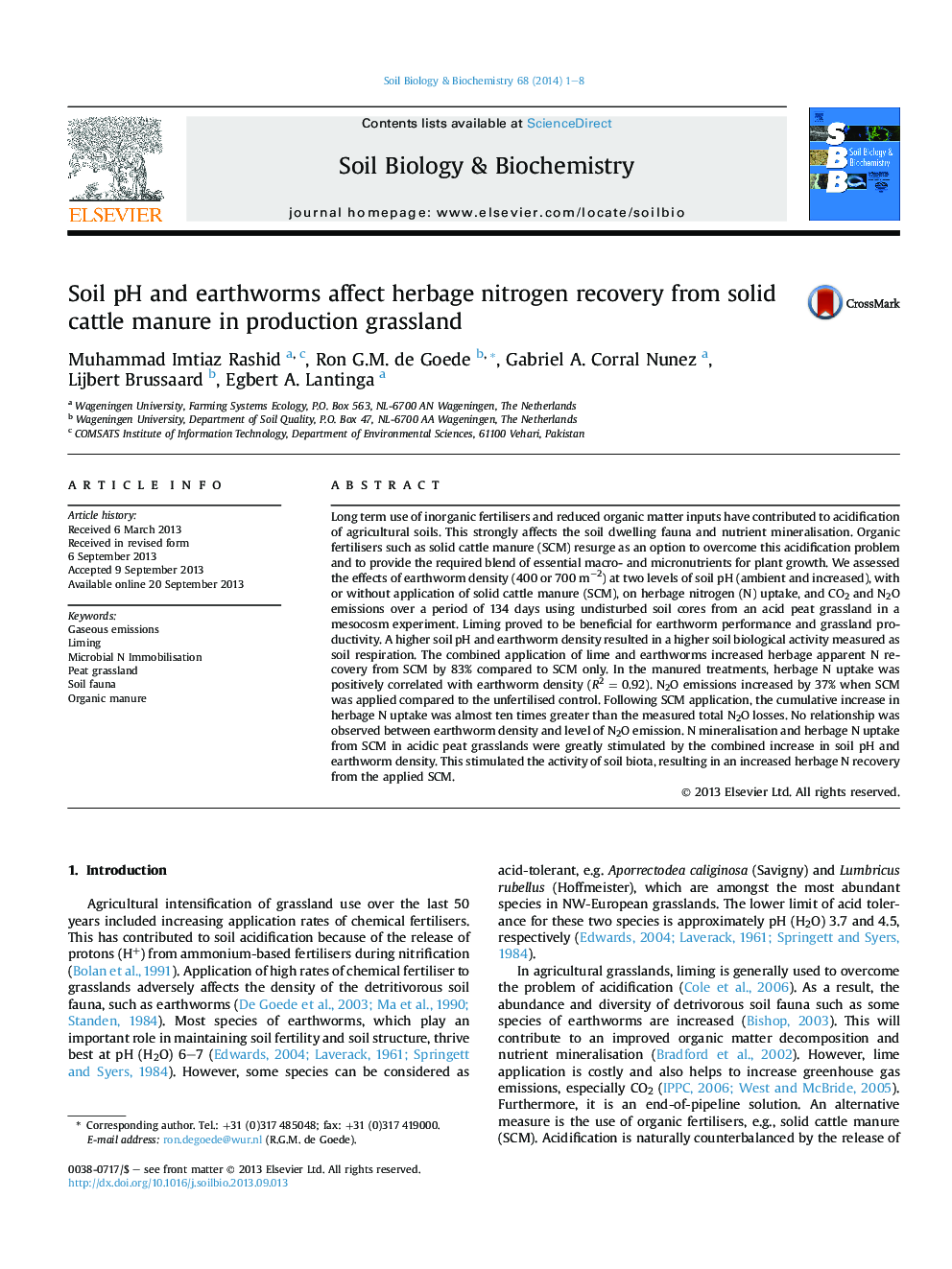 Soil pH and earthworms affect herbage nitrogen recovery from solid cattle manure in production grassland