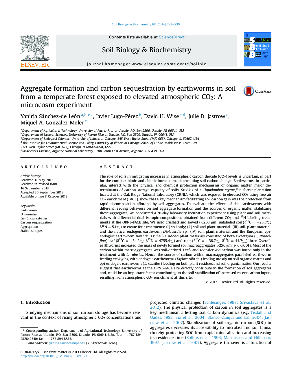 Aggregate formation and carbon sequestration by earthworms in soil from a temperate forest exposed to elevated atmospheric CO2: A microcosm experiment