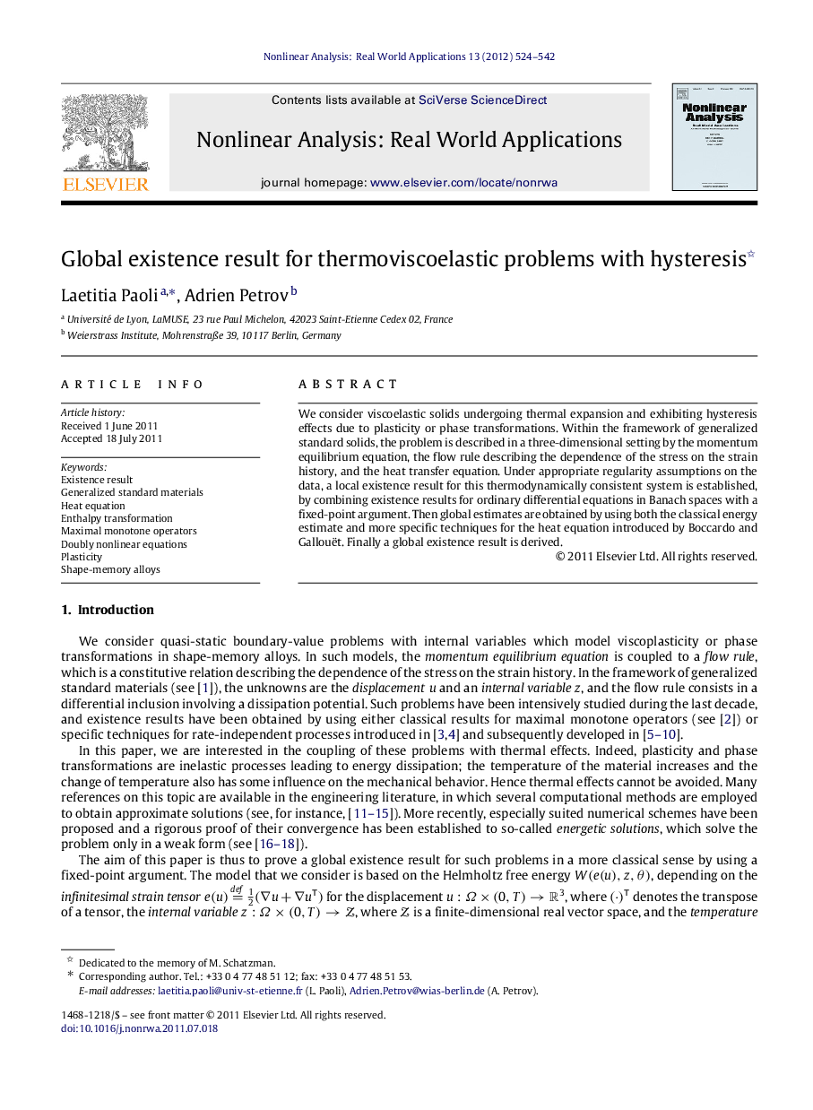 Global existence result for thermoviscoelastic problems with hysteresis 