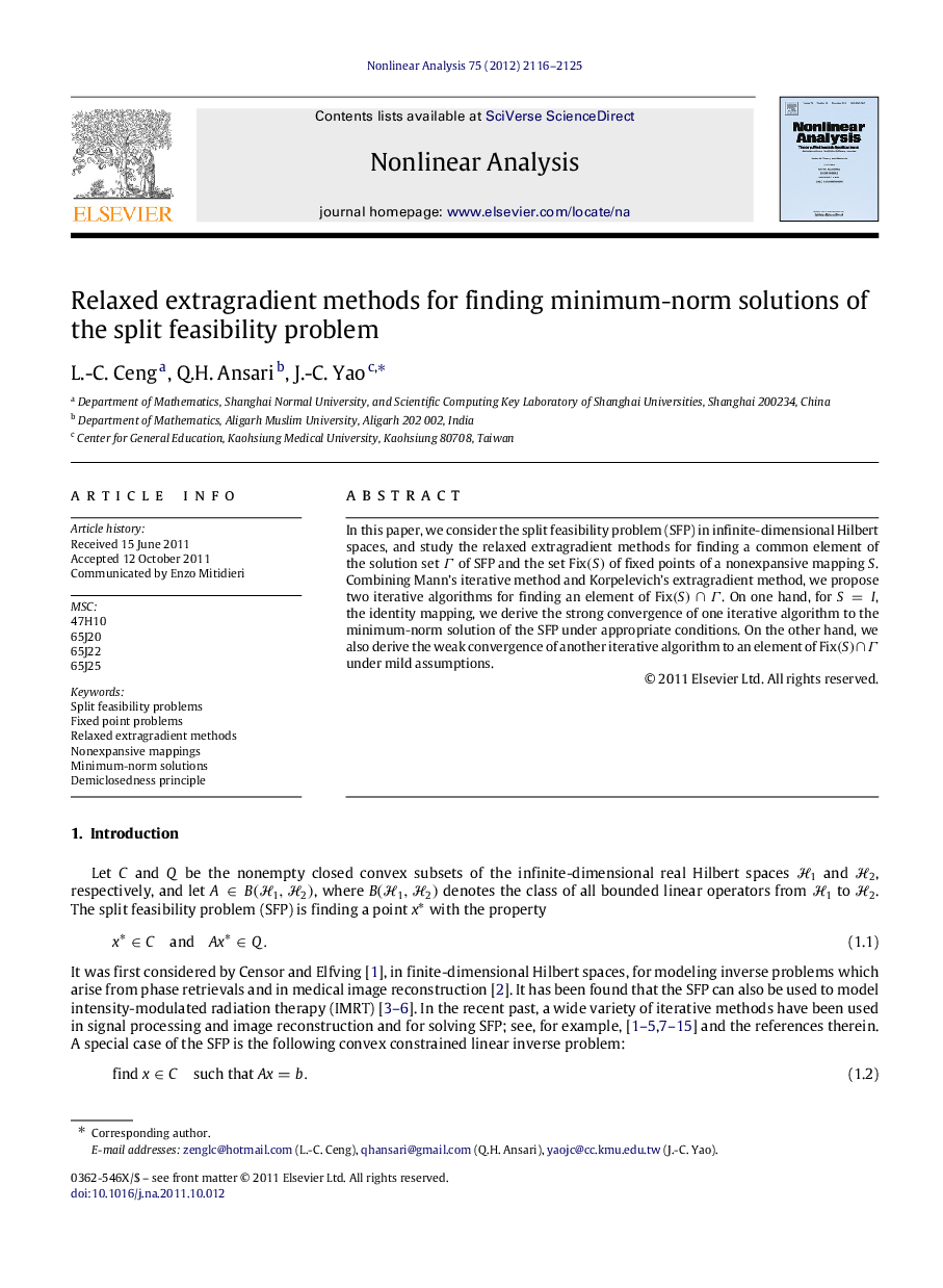 Relaxed extragradient methods for finding minimum-norm solutions of the split feasibility problem