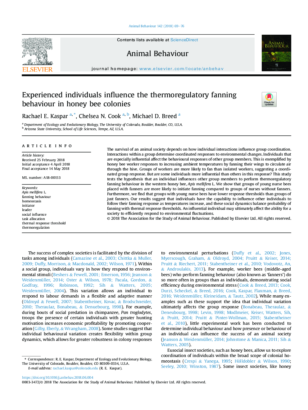 Experienced individuals influence the thermoregulatory fanning behaviour in honey bee colonies