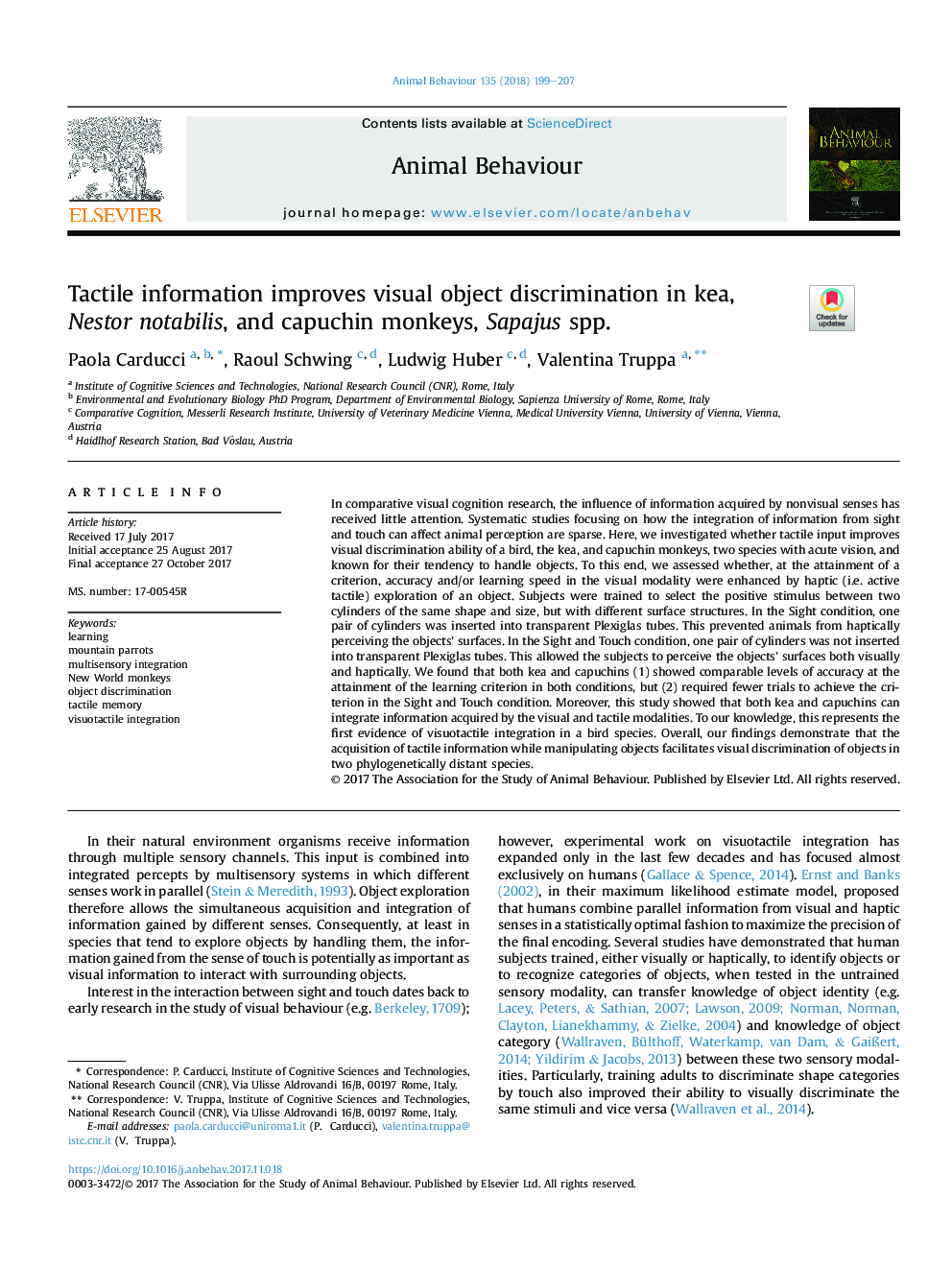 Tactile information improves visual object discrimination in kea, Nestor notabilis, and capuchin monkeys, Sapajus spp.