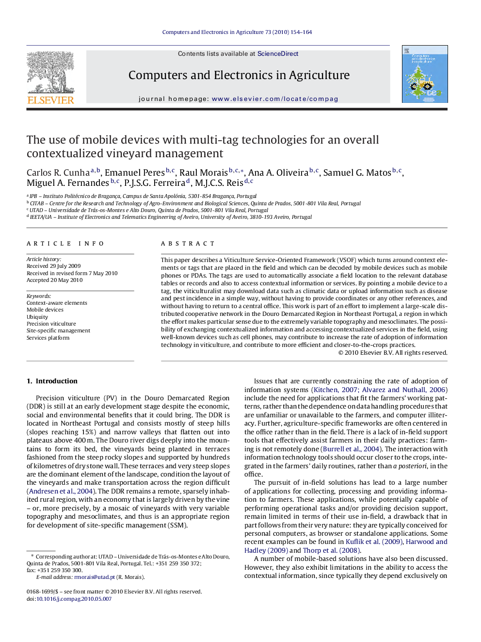 The use of mobile devices with multi-tag technologies for an overall contextualized vineyard management