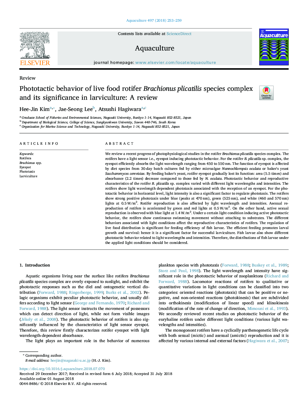 Phototactic behavior of live food rotifer Brachionus plicatilis species complex and its significance in larviculture: A review