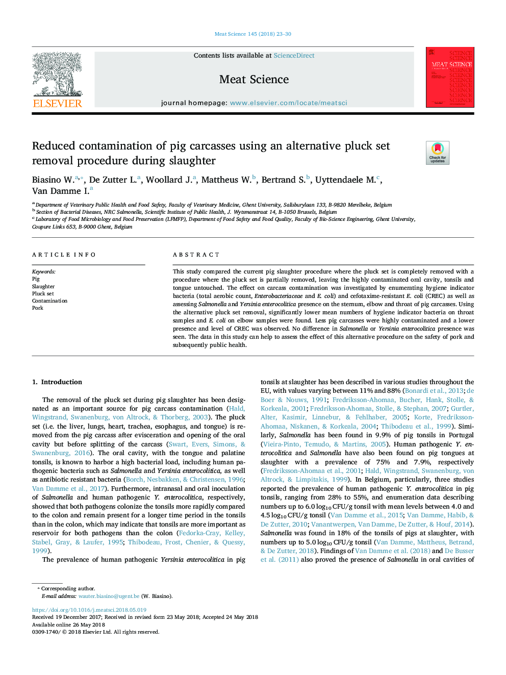 Reduced contamination of pig carcasses using an alternative pluck set removal procedure during slaughter