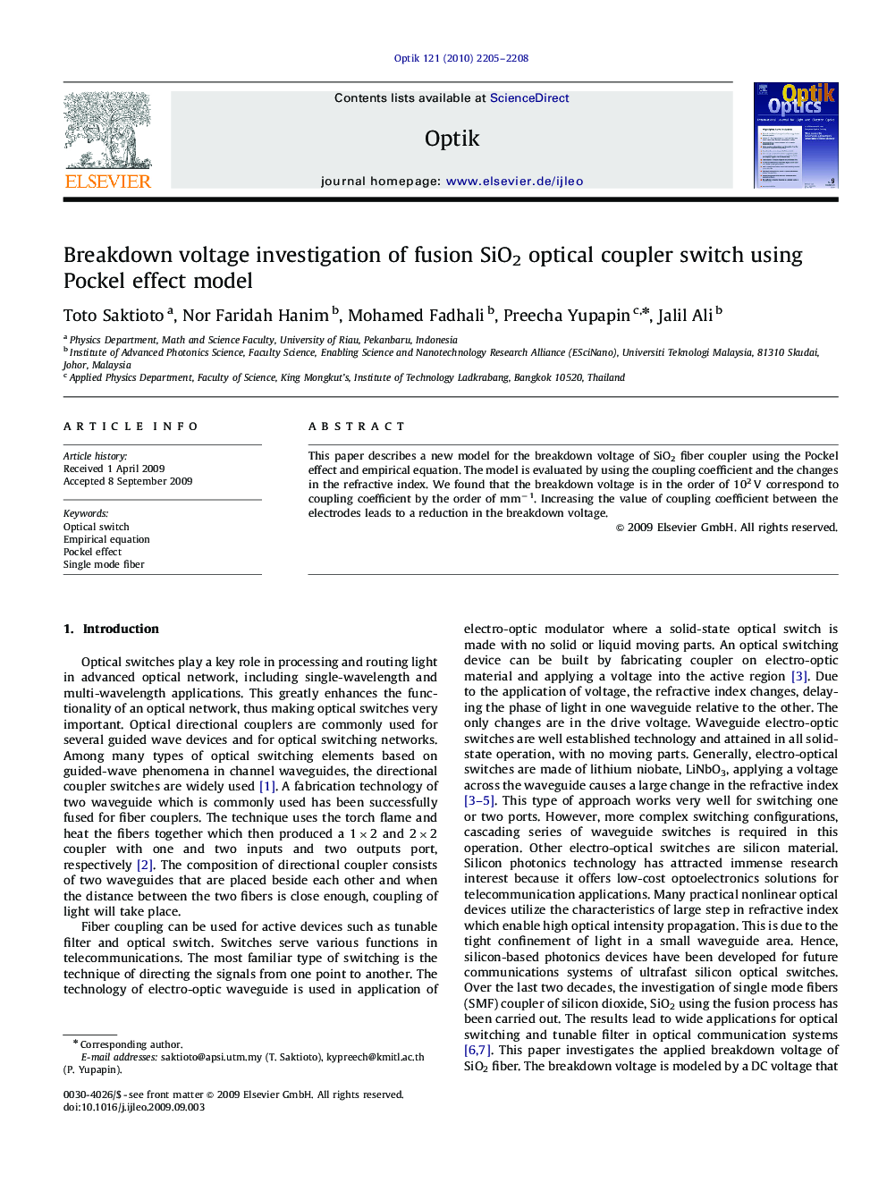 Breakdown voltage investigation of fusion SiO2 optical coupler switch using Pockel effect model