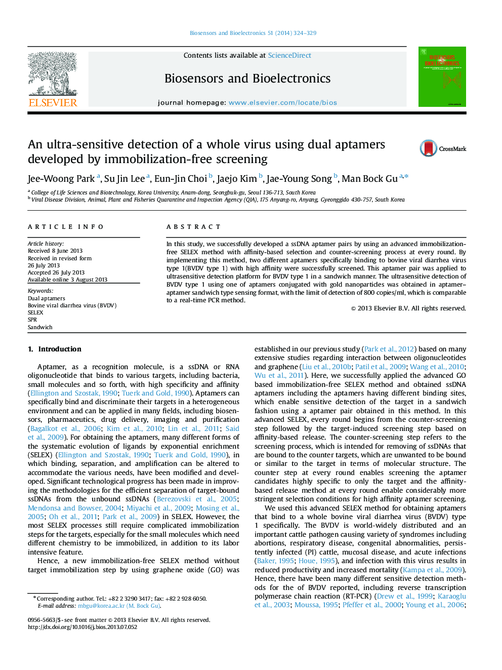 An ultra-sensitive detection of a whole virus using dual aptamers developed by immobilization-free screening