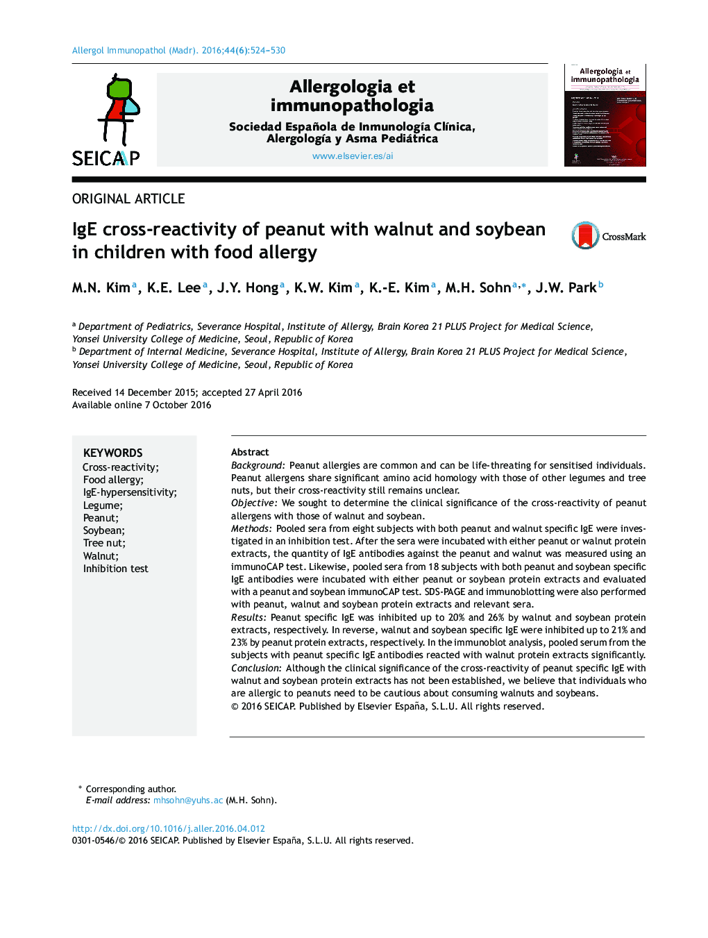 IgE cross-reactivity of peanut with walnut and soybean in children with food allergy