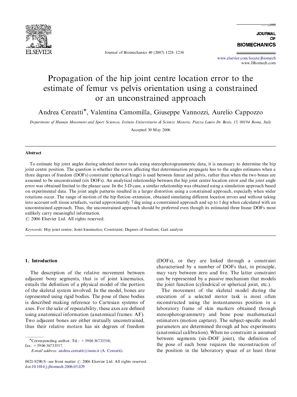 Propagation of the hip joint centre location error to the estimate of femur vs pelvis orientation using a constrained or an unconstrained approach