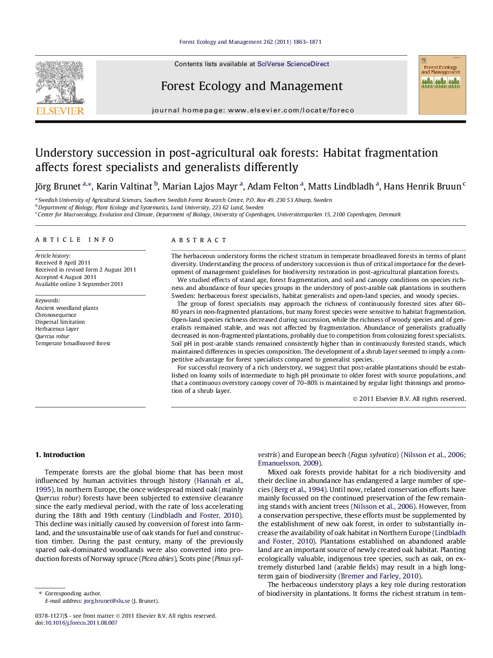 Understory succession in post-agricultural oak forests: Habitat fragmentation affects forest specialists and generalists differently