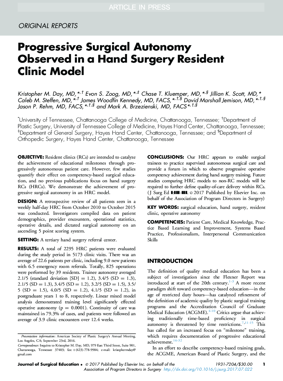 خود ارزیابی جراحی پیشرفته در یک مدل کلینیک بستری جراحی دستی مشاهده شده است 