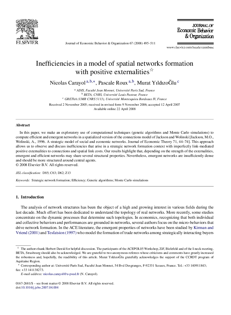 Inefficiencies in a model of spatial networks formation with positive externalities 