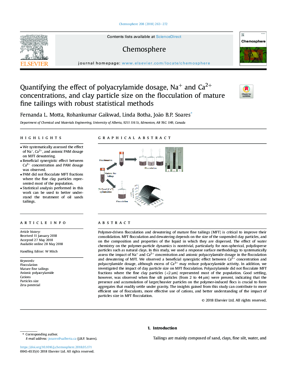 Quantifying the effect of polyacrylamide dosage, Na+ and Ca2+ concentrations, and clay particle size on the flocculation of mature fine tailings with robust statistical methods