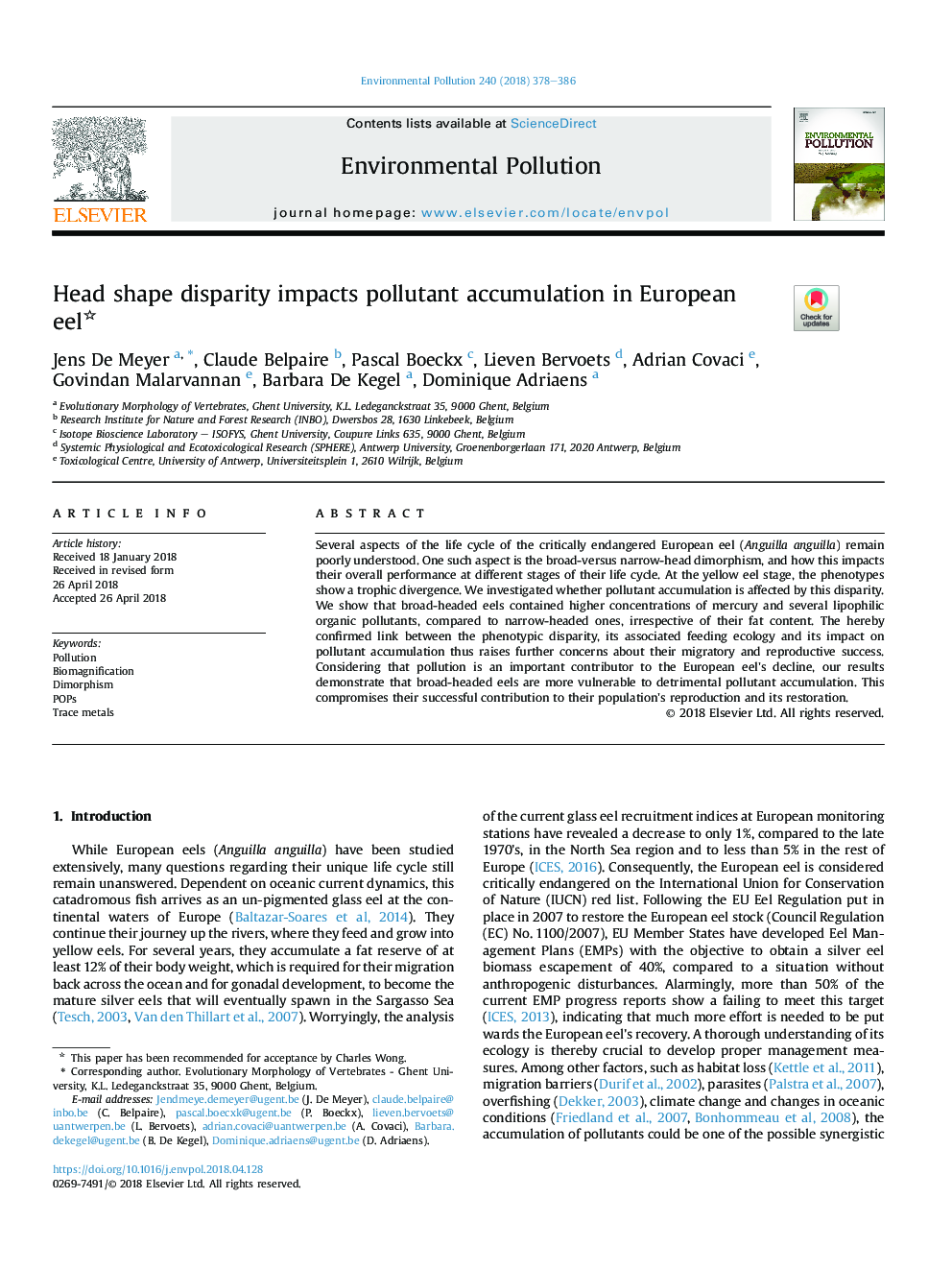 Head shape disparity impacts pollutant accumulation in European eel