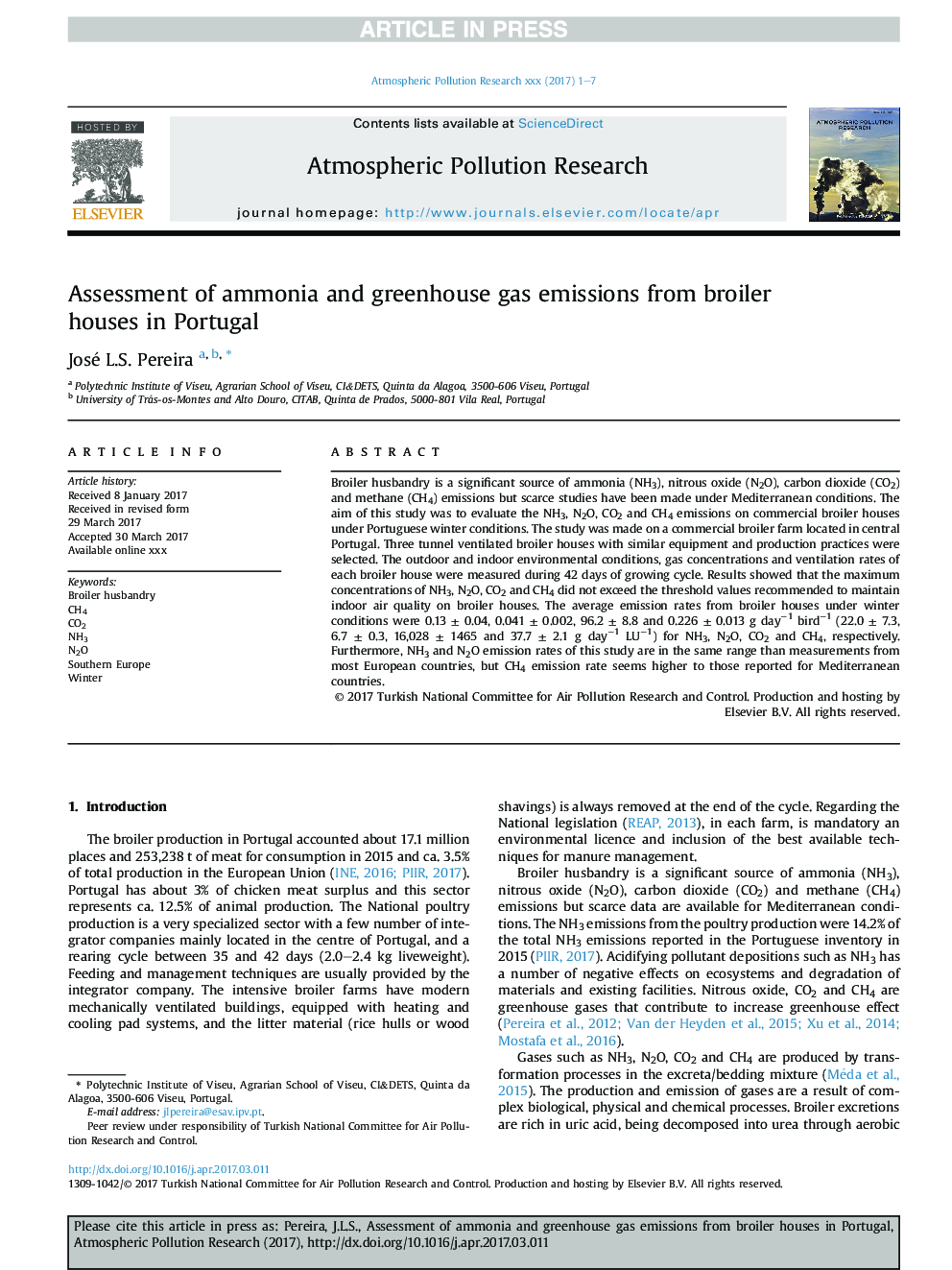 Assessment of ammonia and greenhouse gas emissions from broiler houses in Portugal